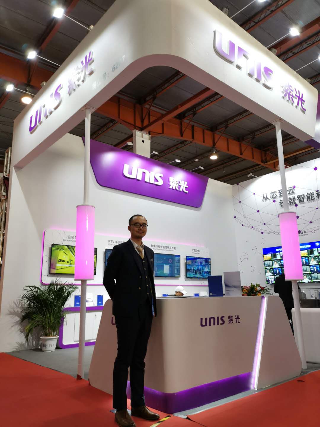 紫光軟件廣電事業(yè)部技術(shù)總監(jiān)陸燁：云服務(wù)助力企業(yè)解決新媒體監(jiān)管漏洞-DVBCN