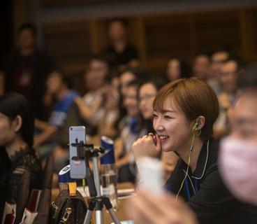 2016網(wǎng)絡(luò)直播迎來規(guī)范年：粉絲超3億 行業(yè)或臨新拐點(diǎn)