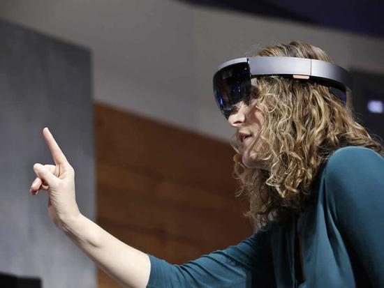 市場(chǎng)估值增大 VR逆勢(shì)而上還是繼續(xù)衰落