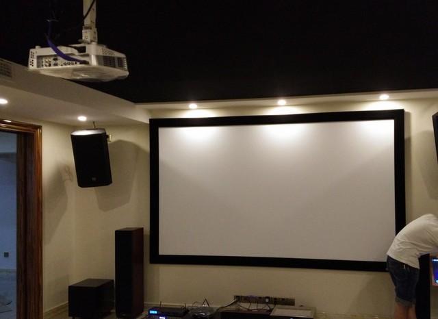 屏大也沒(méi)用 傳統(tǒng)家庭影院投影將消失？