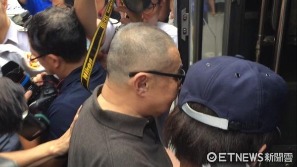 臺(tái)灣太平洋電信遭掏空200億案 孫道存登囚車(chē)報(bào)到入監(jiān)