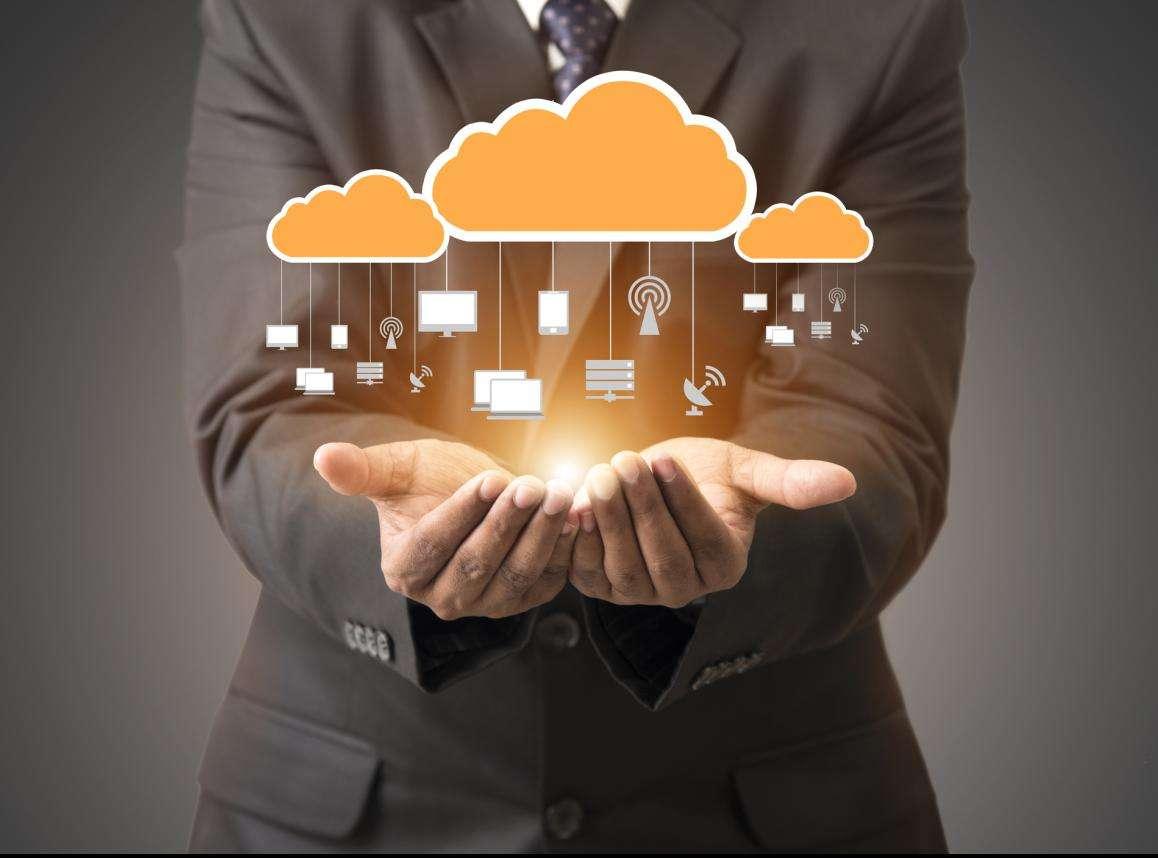 行業(yè)云時(shí)代全面開啟運(yùn)營(yíng)商如何乘“云”而上？
