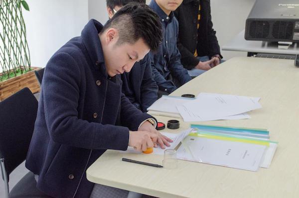 VR技術(shù)竟能建模房產(chǎn)家居？他創(chuàng)立科技公司，專(zhuān)為此研發(fā)工作系統(tǒng)