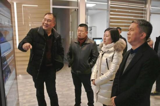 鄭欣調(diào)研桐梓縣融媒體中心建設(shè)