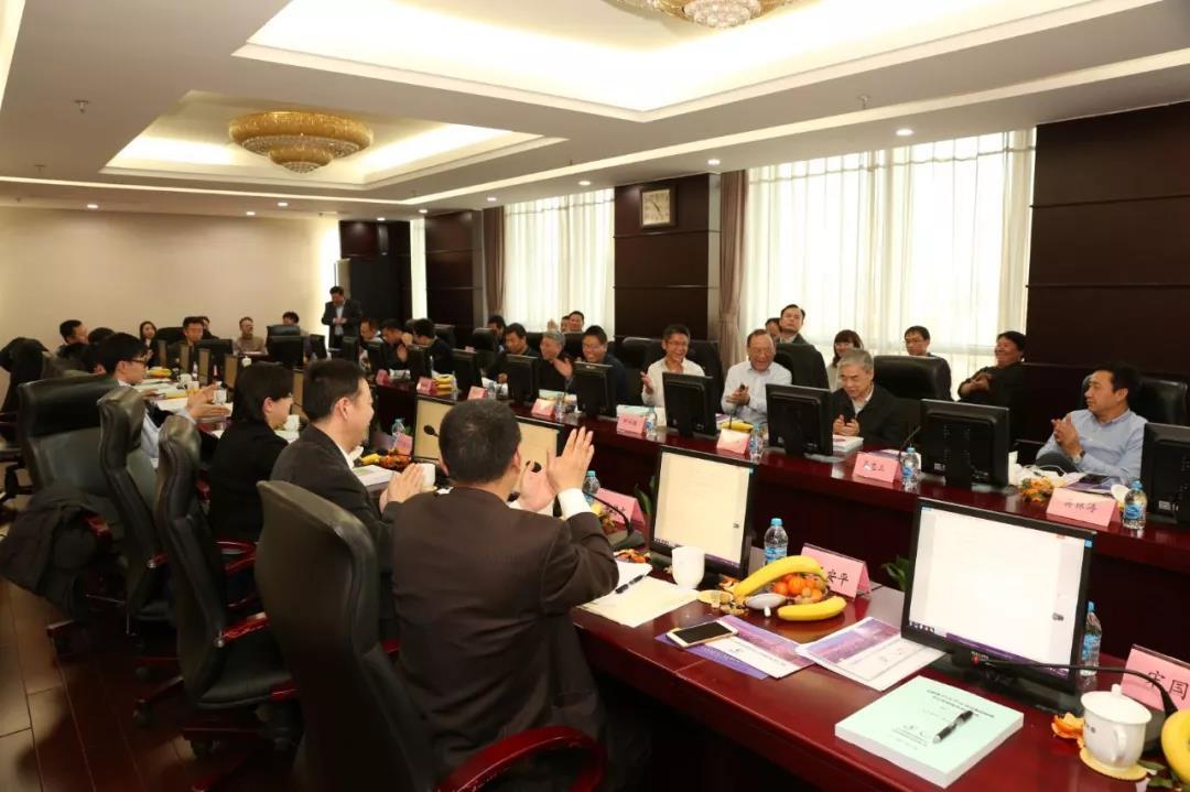 工信部研制的“互聯(lián)網(wǎng)IPv4/IPv6協(xié)議智能轉(zhuǎn)換平臺(tái)系統(tǒng)”適合于黨政機(jī)關(guān)、國有企事業(yè)單位IPv6升級(jí)應(yīng)用