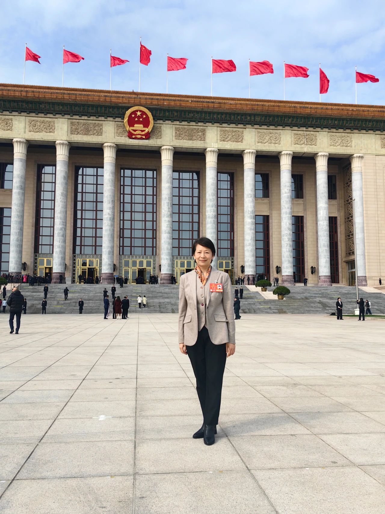 全國人大代表、湖北電信總經(jīng)理張敏：乘“智”而上 勇攀“高”峰